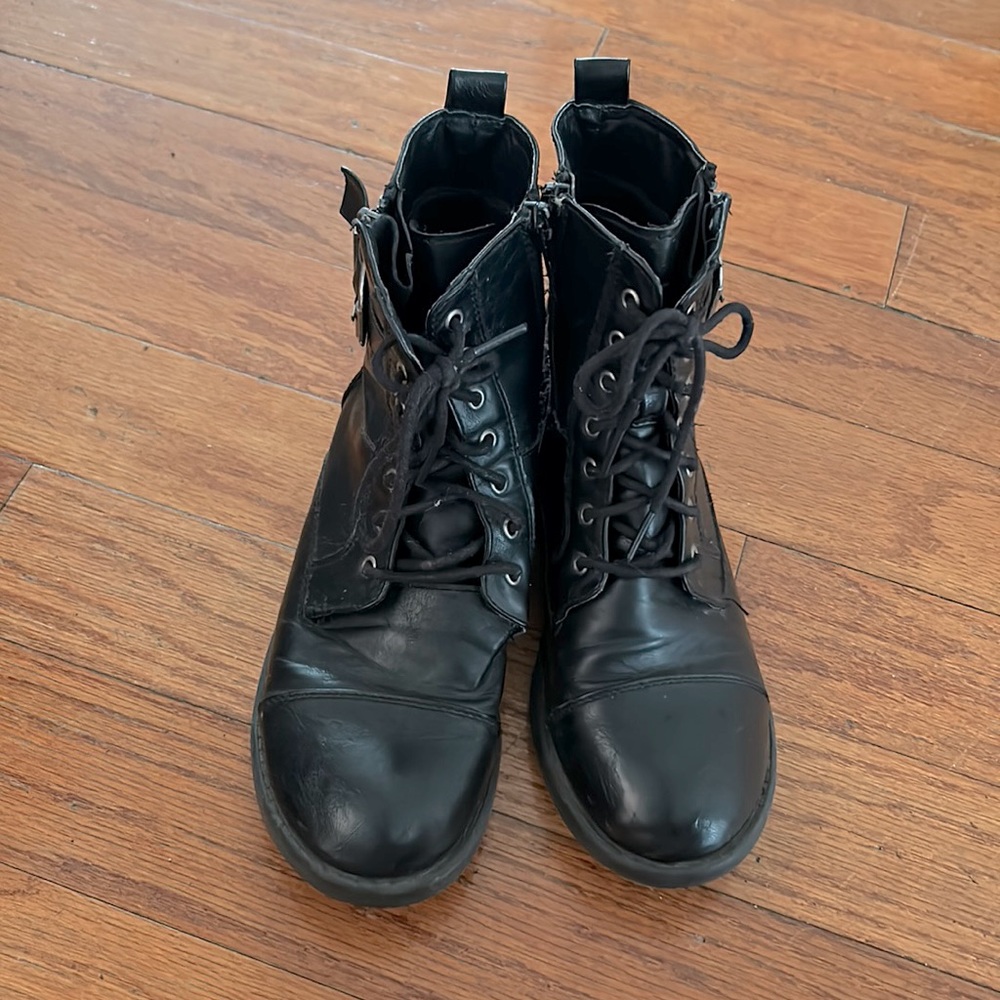 Girls Combat Style Boots, barely worn